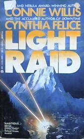 Light Raid | 9999903168584 | Willis, Connie