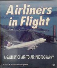 Airliners in Flight | 9999903405870 | Nicholas A. Veronico